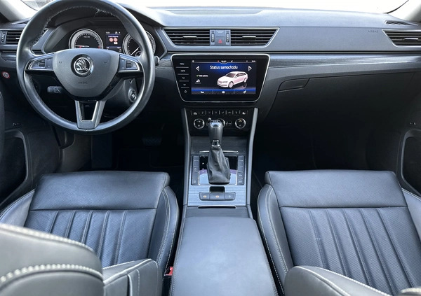 Skoda Superb cena 105900 przebieg: 123460, rok produkcji 2019 z Krzywiń małe 106